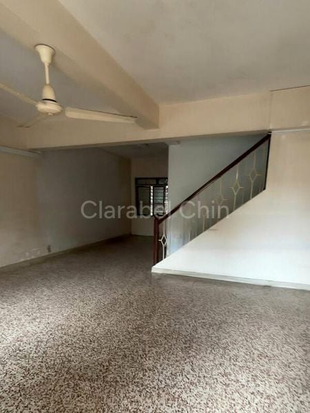 4 Bed Terraced House (Landed) for Sale in  Sennett Estate - Image 3